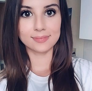 Meet your Posher, Mandy